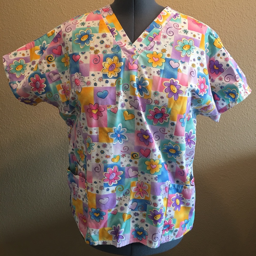Scrub top